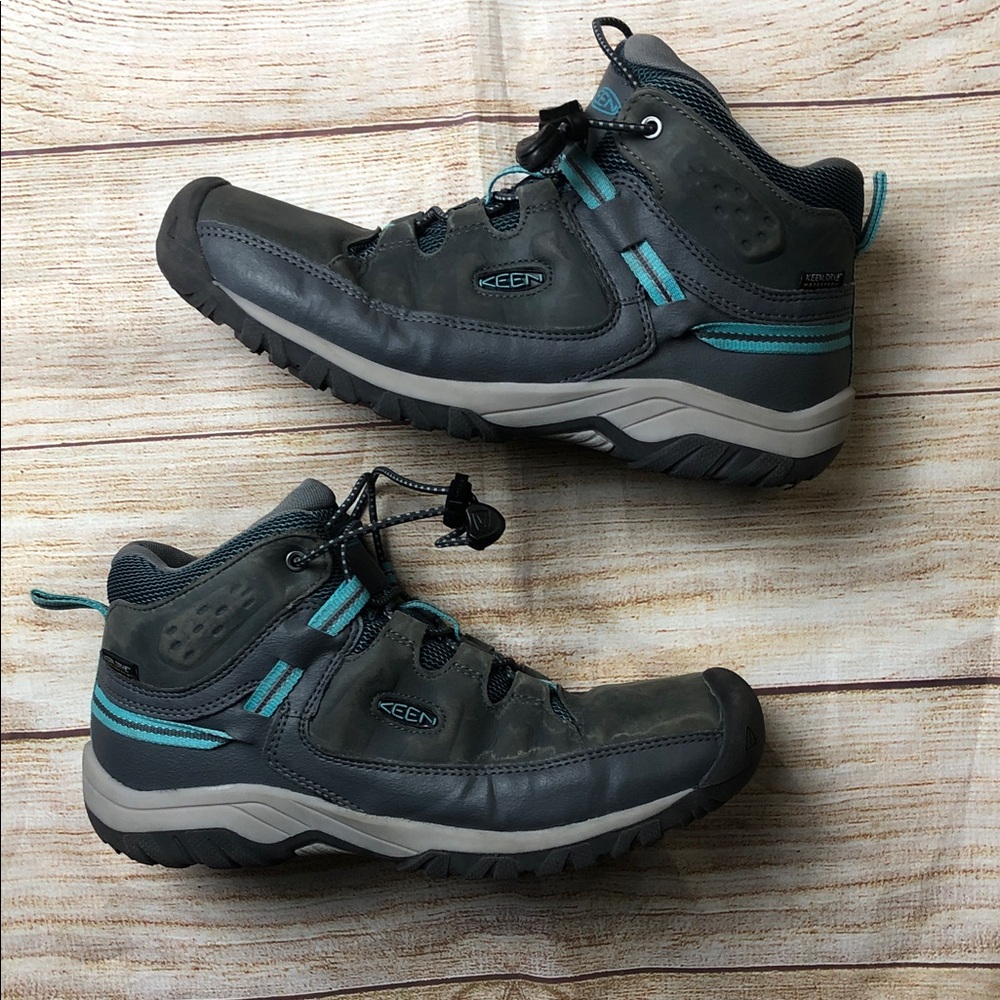 Women's KEEN Targhee IV‎ Mid Waterproof Hiking Boots 💚